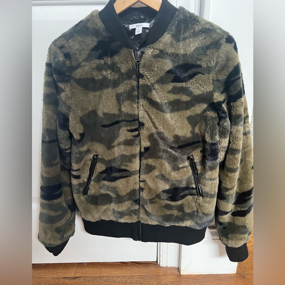 Bar III faux fur camo bomber jacket small